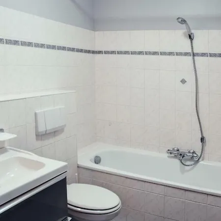Apartment L'escale 67 : 5 Minutes Centre / Wifi / Parking Prive